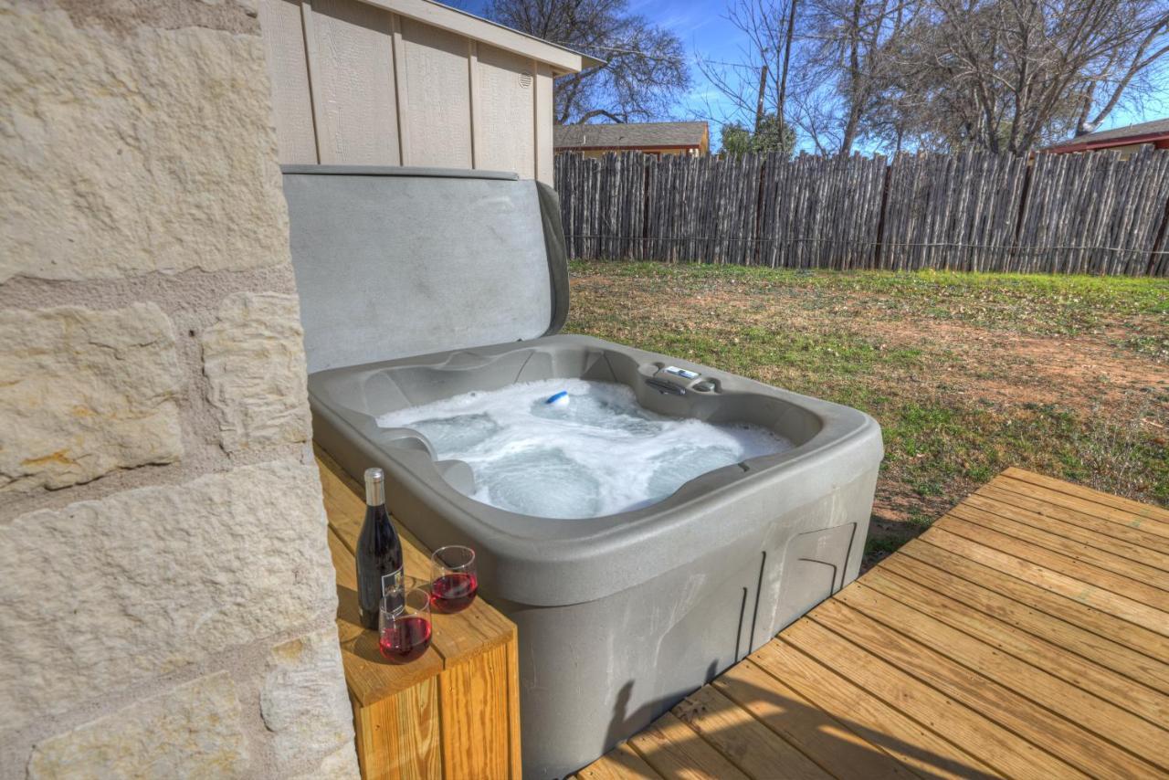 Olive St Ranch With Hottub-Grill And Party Barn Vila Fredericksburg Exterior foto